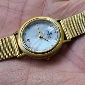 Grenen Denmark Women Wrsitwatch Mother of Pearl Face Date Calendar Watch
